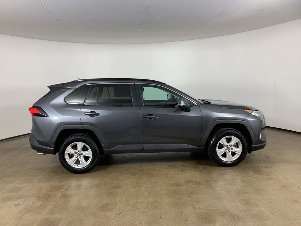Used 2021 Toyota RAV4 XLE w/ XLE Grade Weather Package image 7