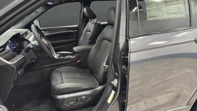New 2026 Jeep Grand Cherokee Limited image 9
