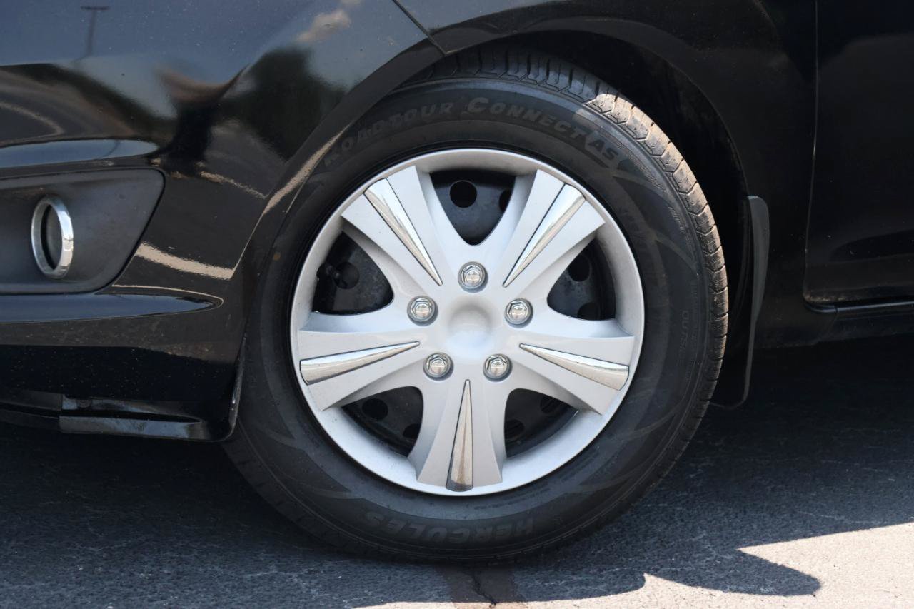 Used 2014 Ford Fiesta SE w/ Exterior Protection Package FWD image 20