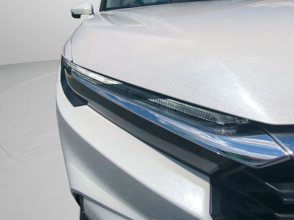 Used 2023 Honda CR-V LX image 25
