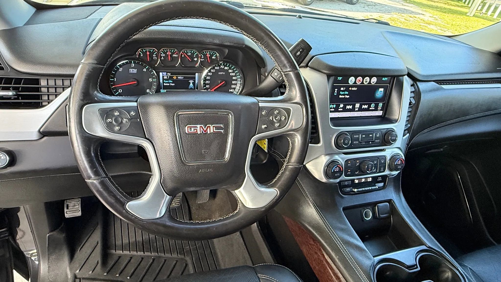 Used 2018 GMC Yukon SLE w/ Convenience Package image 11