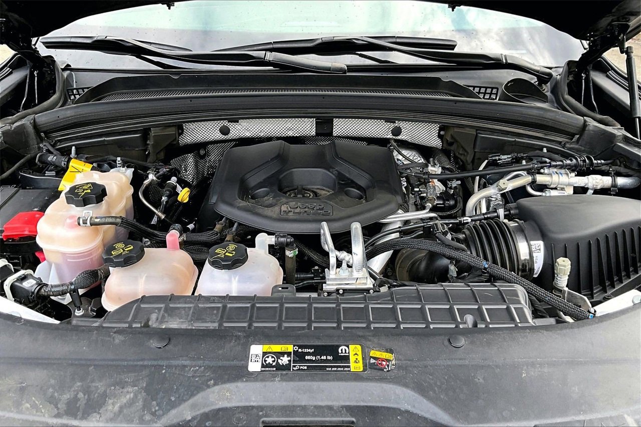 Used 2024 Jeep Grand Cherokee Limited 4xe image 38