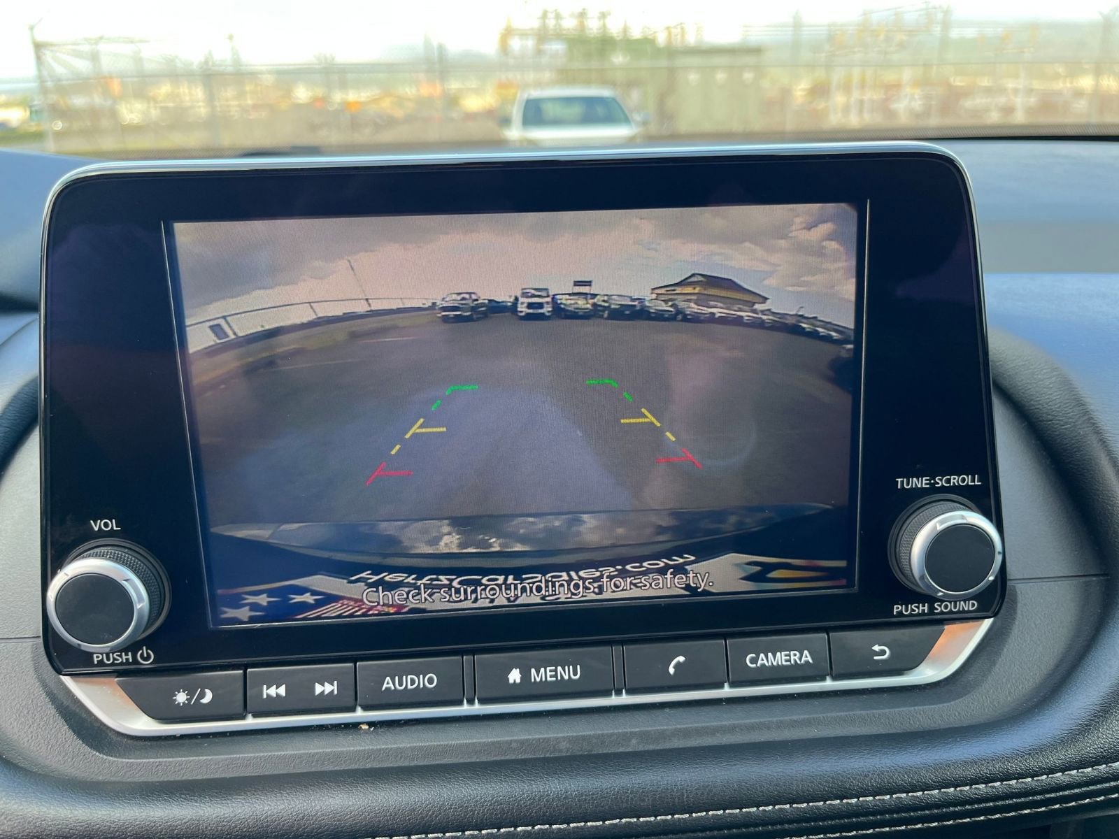 Used 2025 Nissan Rogue SV image 22