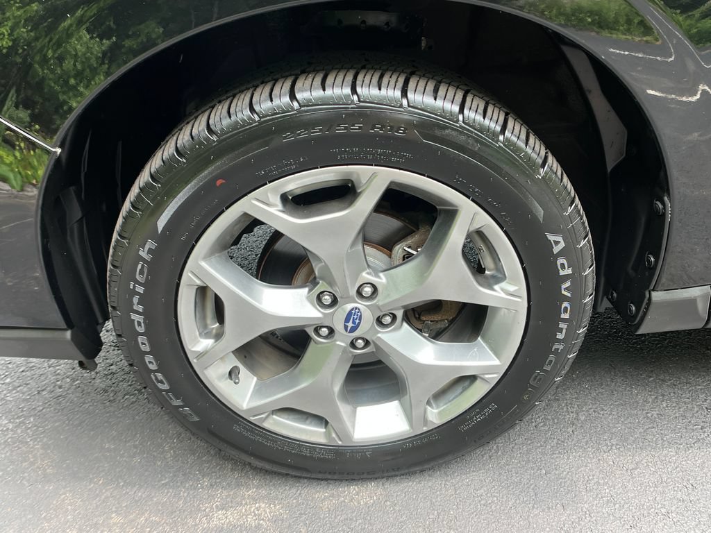 Used 2017 Subaru Forester 2.5i Touring AWD/4WD image 25