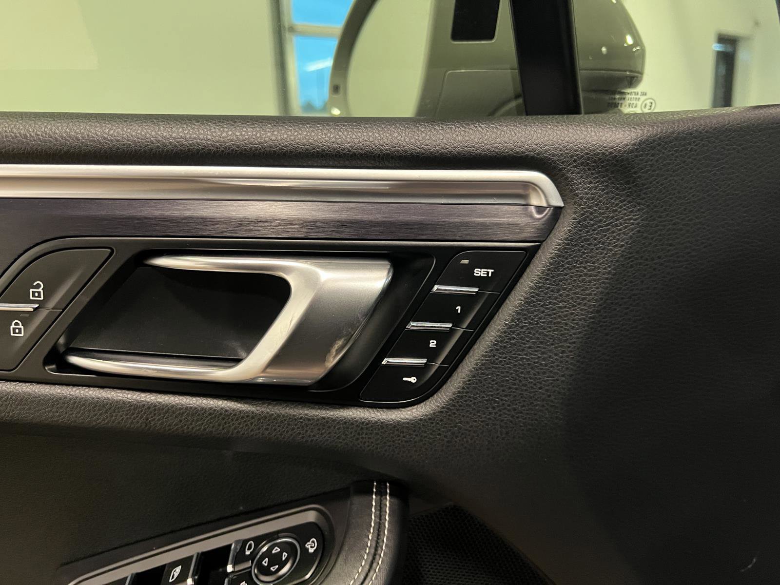 Used 2023 Porsche Macan GTS AWD/4WD image 25