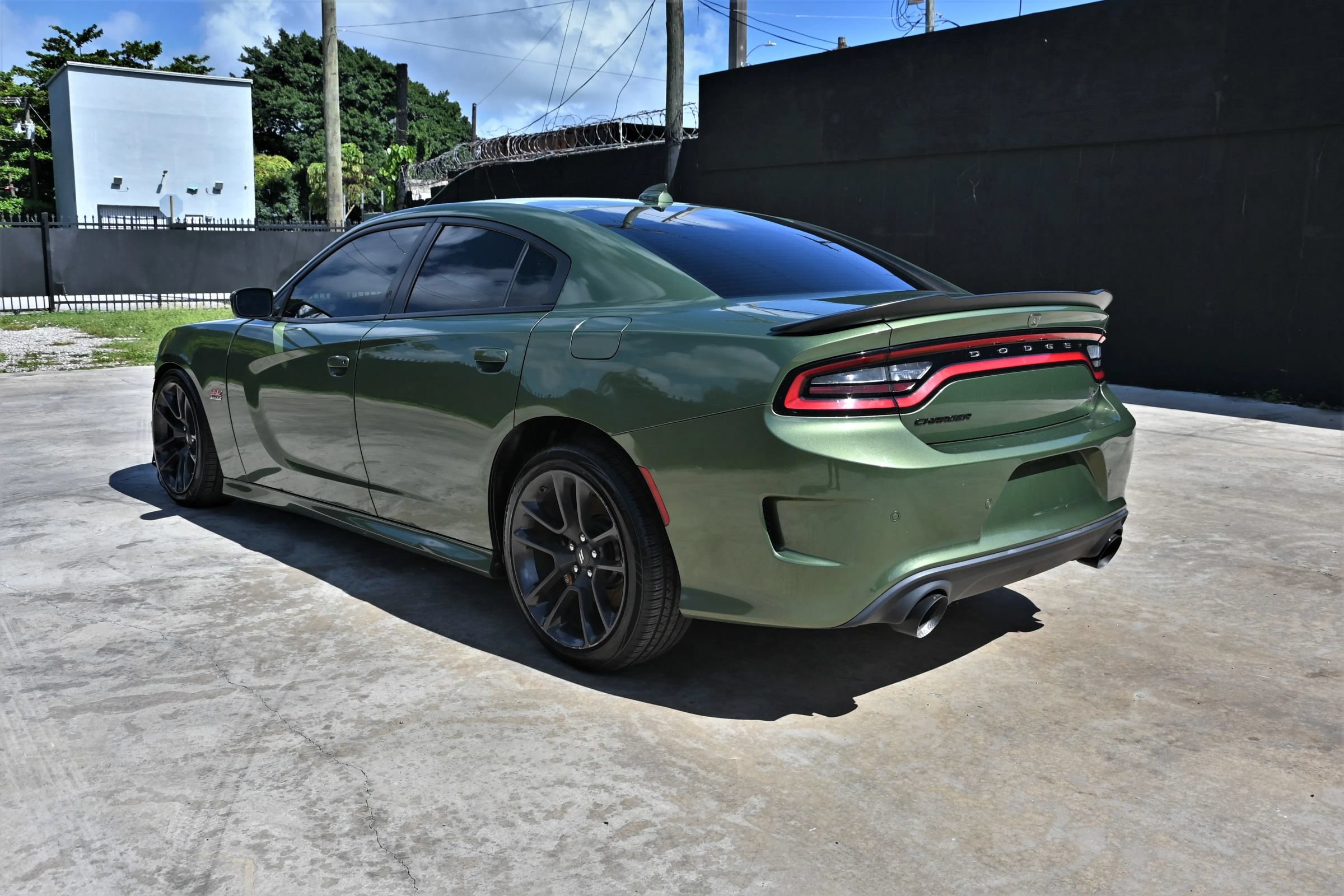 Used 2020 Dodge Charger Scat Pack RWD image 3