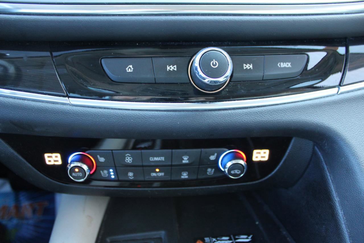 Used 2022 Buick Enclave Premium w/ Experience Buick Package FWD image 26