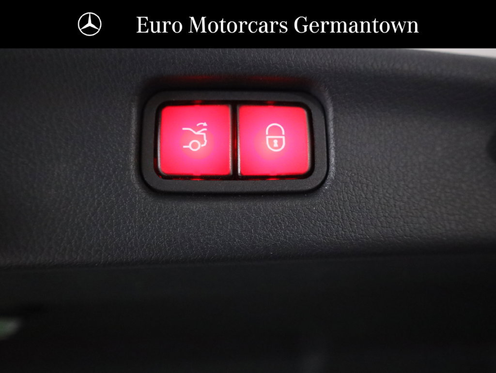 Used 2023 Mercedes-Benz C 300 4MATIC Sedan image 53