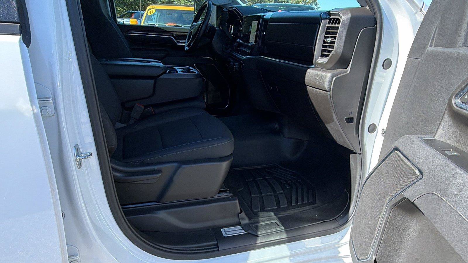 Used 2025 Chevrolet Silverado 2500 LT w/ Trail Boss Package AWD/4WD image 18