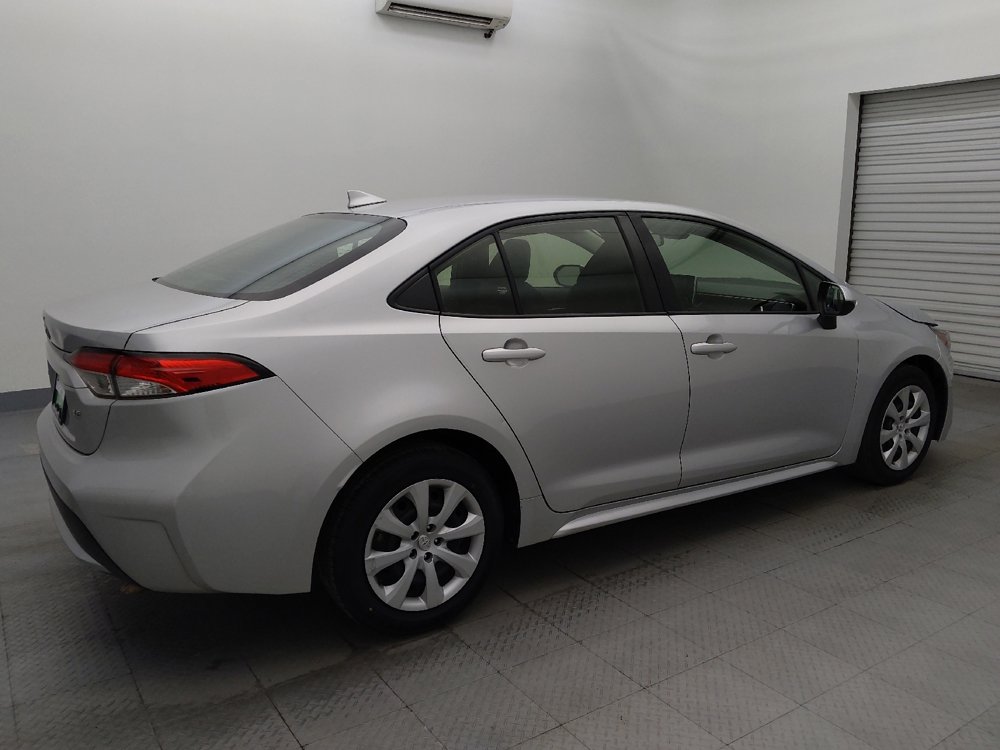 Used 2021 Toyota Corolla LE image 10