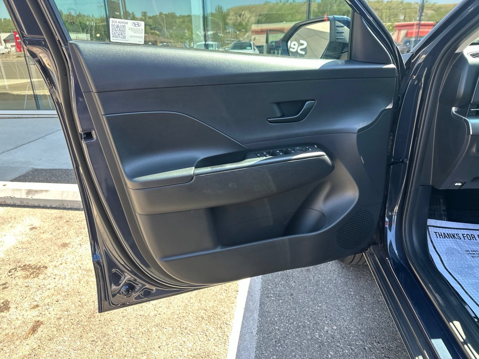 Used 2025 Hyundai Kona SEL AWD/4WD image 14