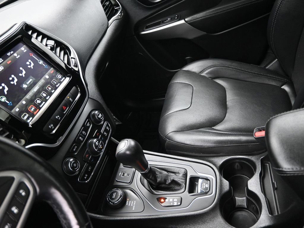 Used 2021 Jeep Cherokee High Altitude AWD/4WD image 19