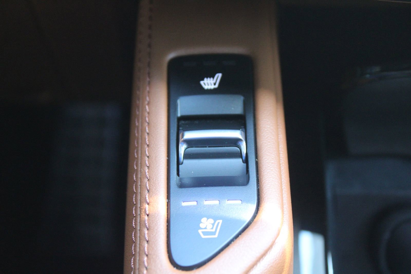 Certified 2025 Kia Telluride SX X-Line AWD/4WD image 46