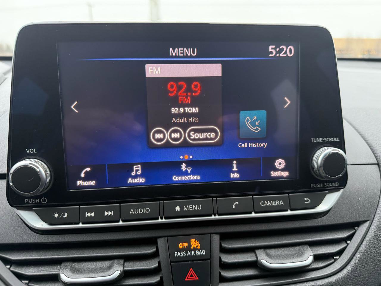 Used 2022 Nissan Altima 2.5 SV image 9