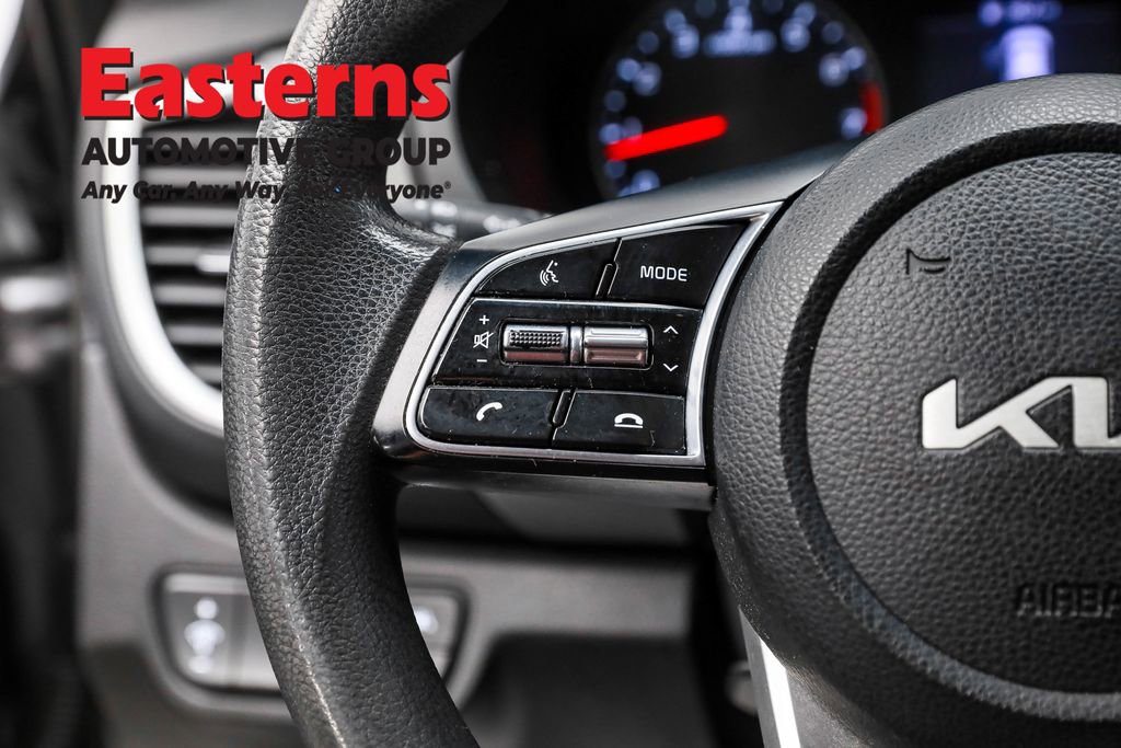 Used 2023 Kia Seltos LX image 15