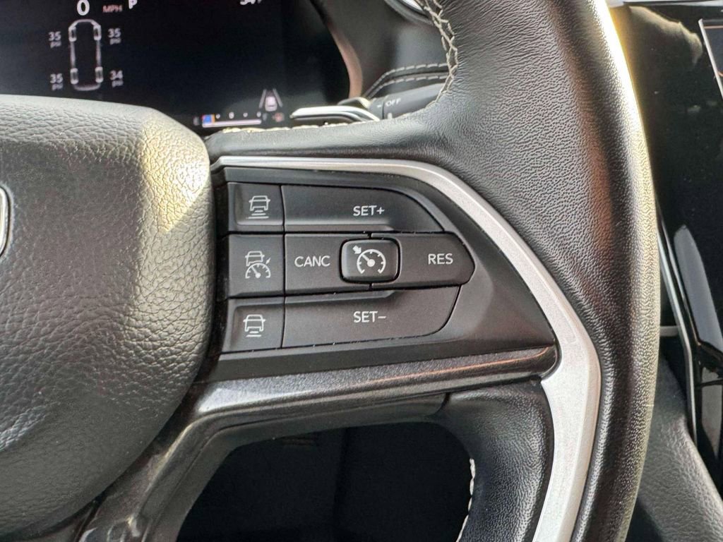 Used 2022 Jeep Grand Cherokee Altitude image 24