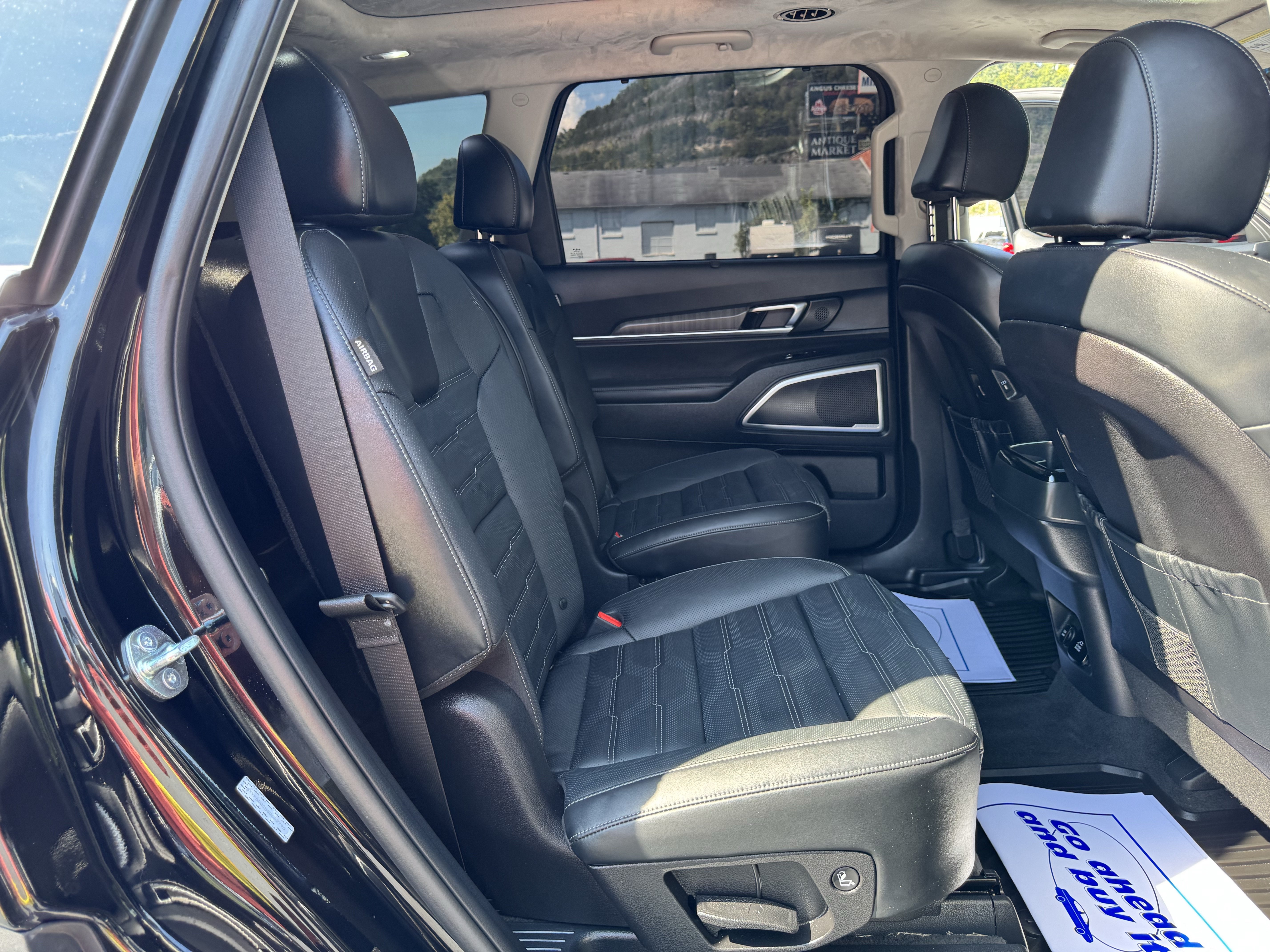 Used 2025 Kia Telluride SX Prestige AWD/4WD image 28