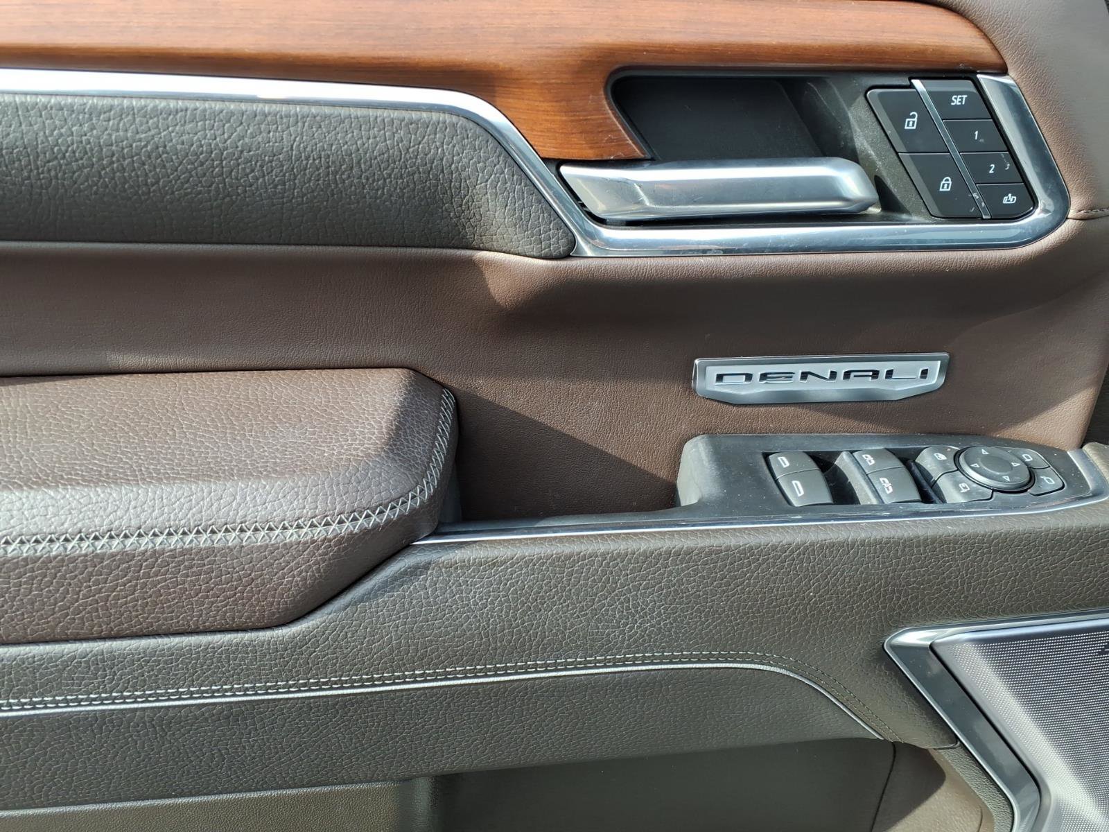 Used 2023 GMC Sierra 1500 Denali w/ Denali Reserve Package image 18