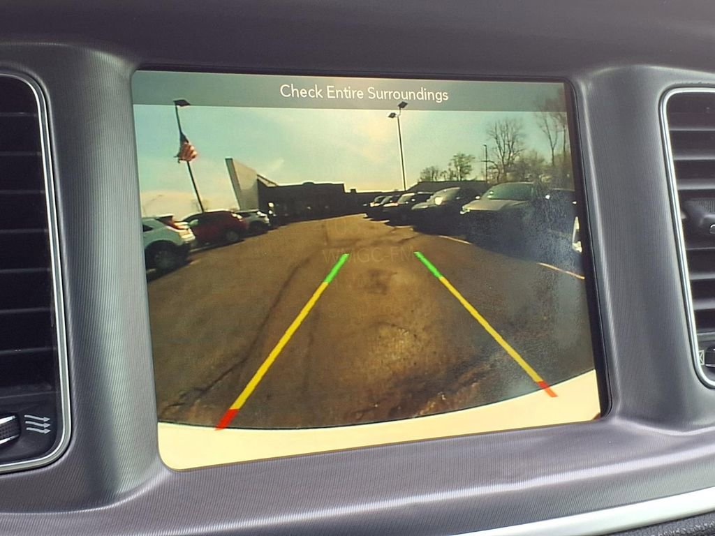 Used 2019 Dodge Charger Scat Pack RWD image 9