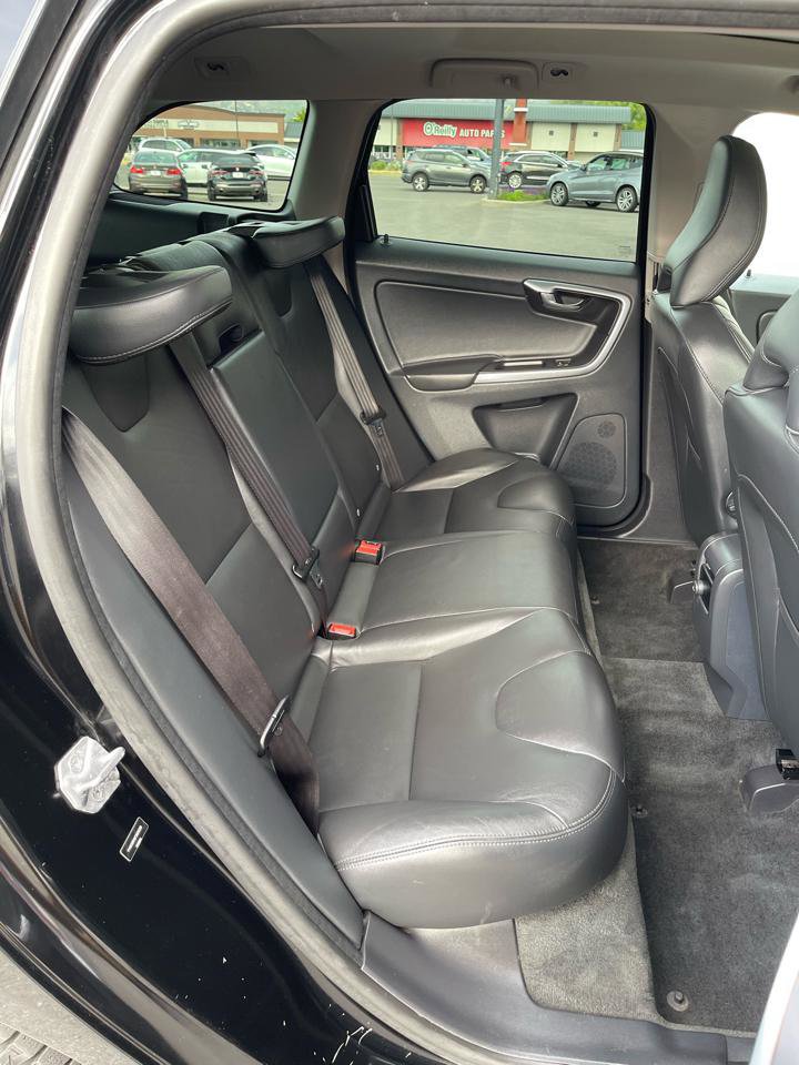 Used 2015 Volvo XC60 T5 Platinum AWD/4WD image 16