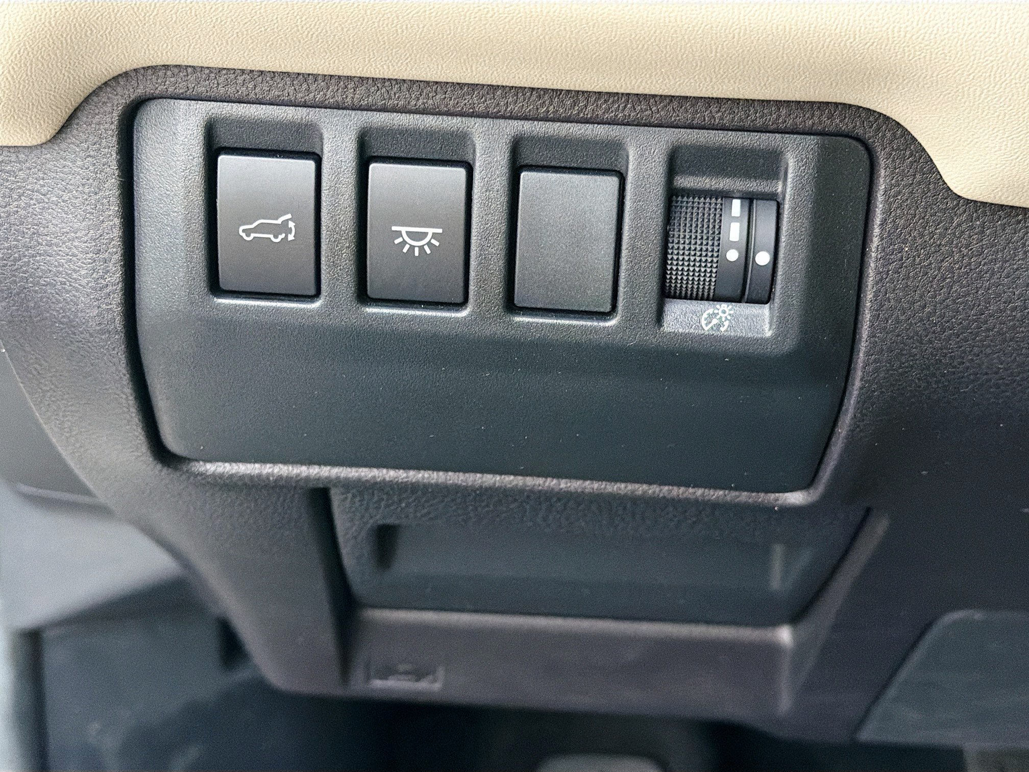 Used 2024 Subaru Ascent Limited w/ Technology Package AWD/4WD image 37