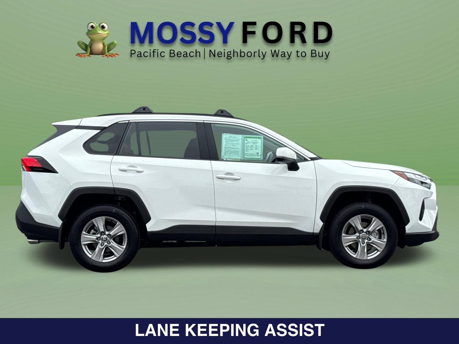 Used 2025 Toyota RAV4 XLE AWD/4WD image 4