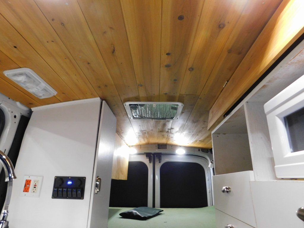 Used 2019 Ford Transit 250 148 Medium Roof RWD image 45