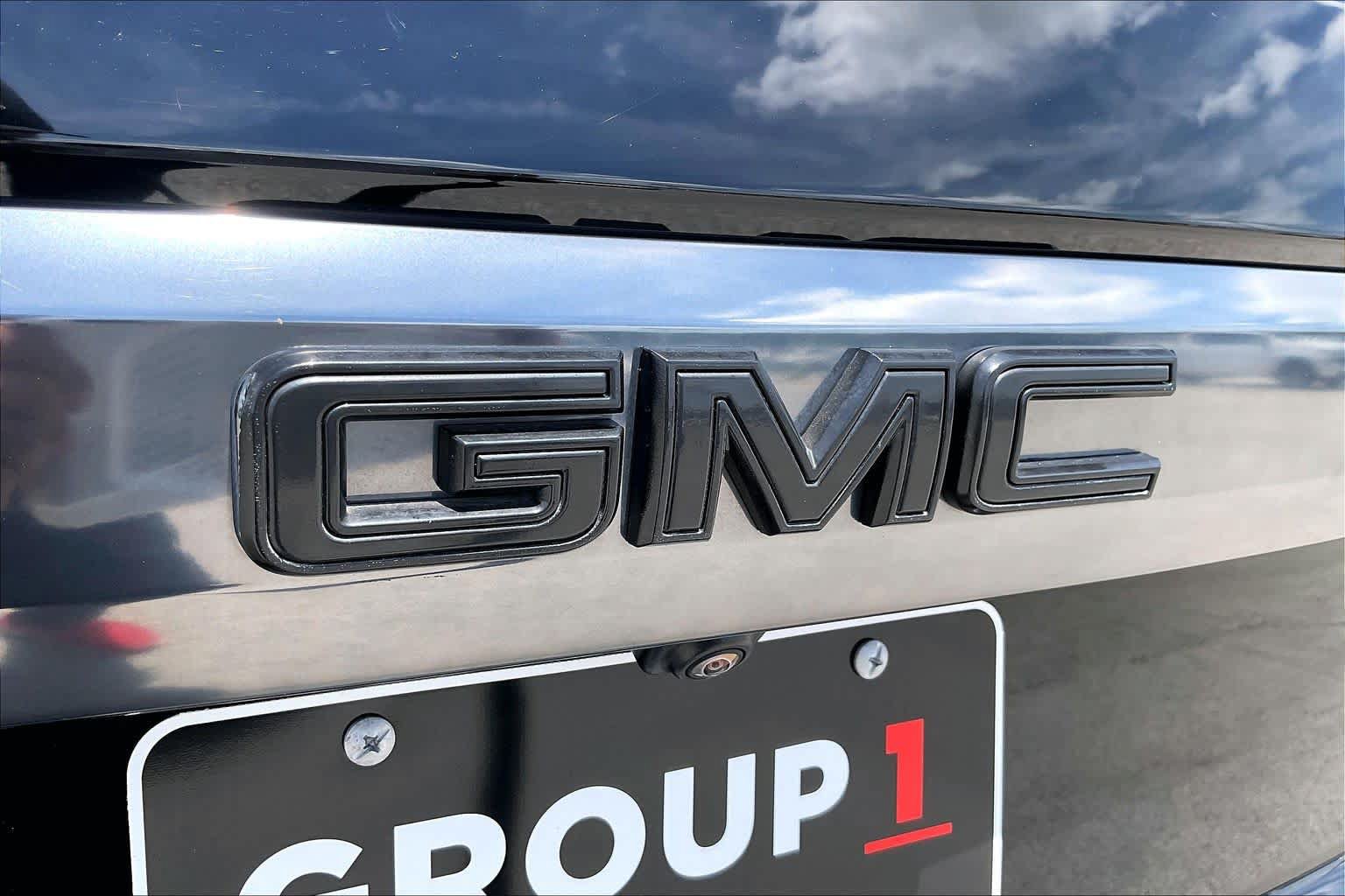 Certified 2024 GMC Yukon AT4 w/ AT4 Premium Package AWD/4WD image 29