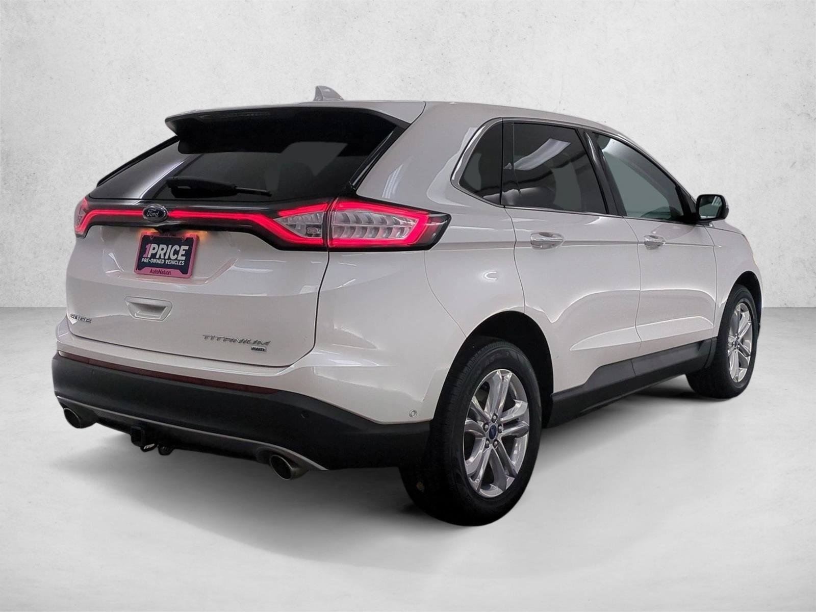 Used 2018 Ford Edge Titanium w/ Equipment Group 302A AWD/4WD image 5