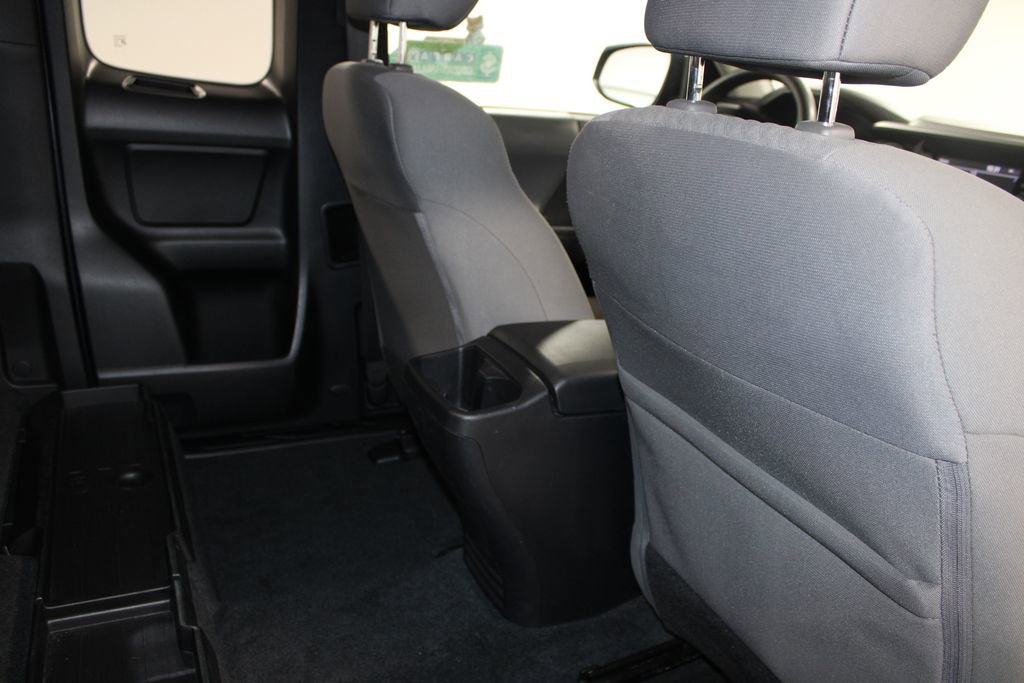 Used 2022 Toyota Tacoma SR image 29
