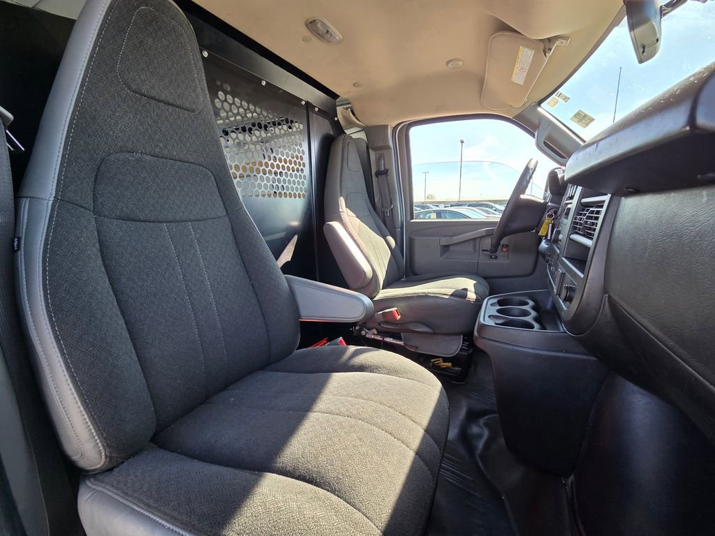 Used 2023 GMC Savana 2500 w/ Driver Convenience Package RWD image 25