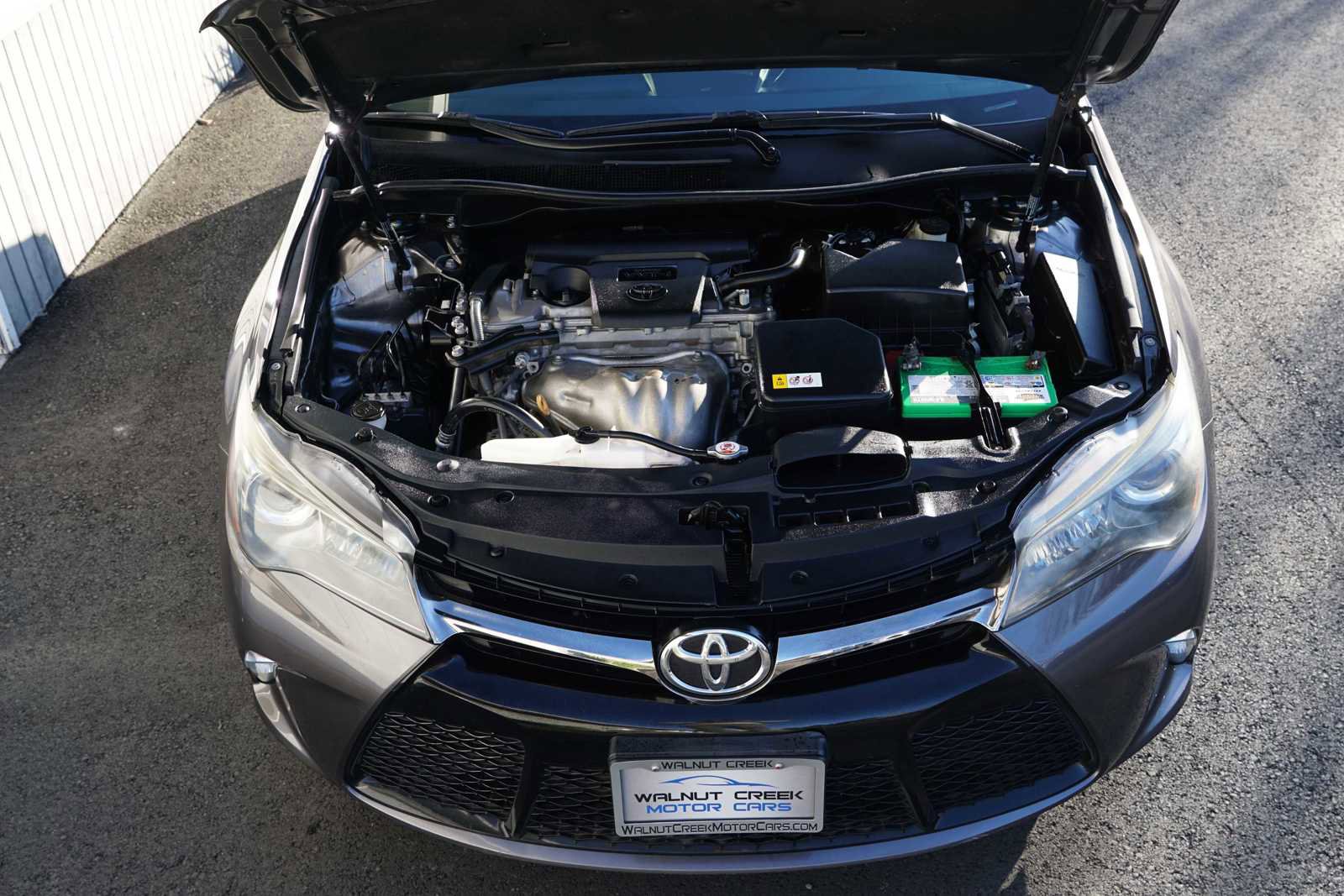 Used 2017 Toyota Camry SE w/ Moonroof Package image 22