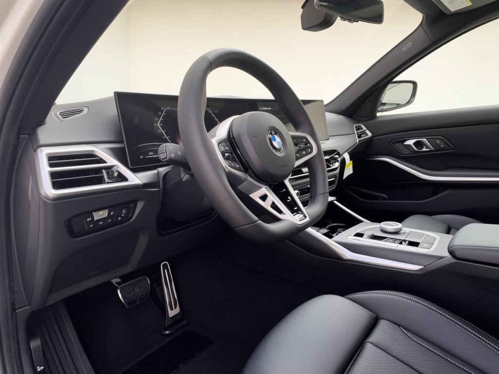 New 2026 BMW 330i xDrive Sedan w/ M Sport Package AWD/4WD image 4