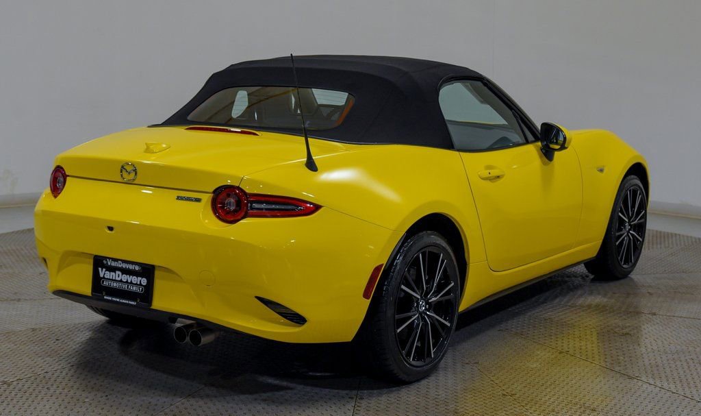 Used 2024 MAZDA MX-5 Miata Grand Touring image 12