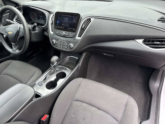 Used 2024 Chevrolet Malibu LT FWD image 12