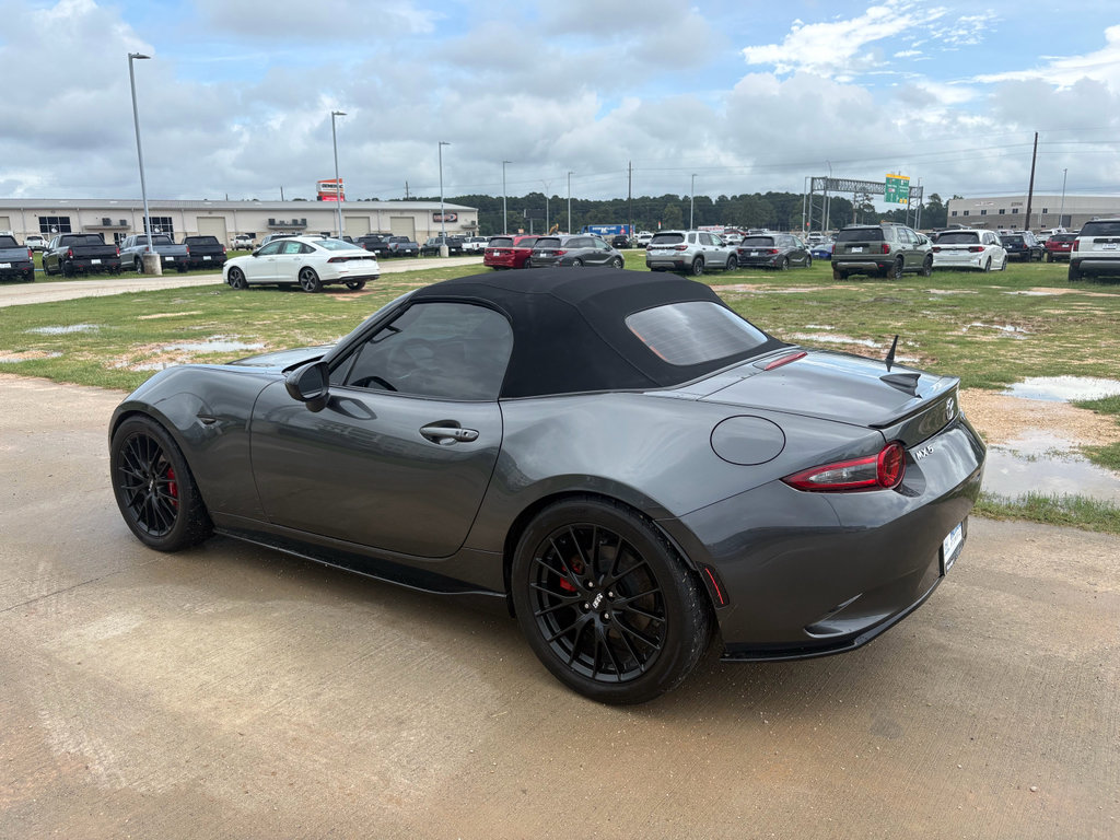 Used 2022 MAZDA MX-5 Miata Club w/ Brembo/BBS Recaro Package RWD image 5