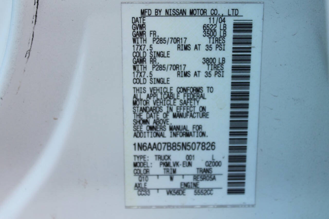 Used 2005 Nissan Titan LE w/ (R02) LE Off-Road Pkg AWD/4WD image 16