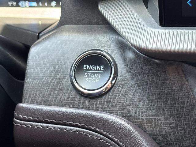Certified 2025 Ford Explorer Platinum RWD image 17