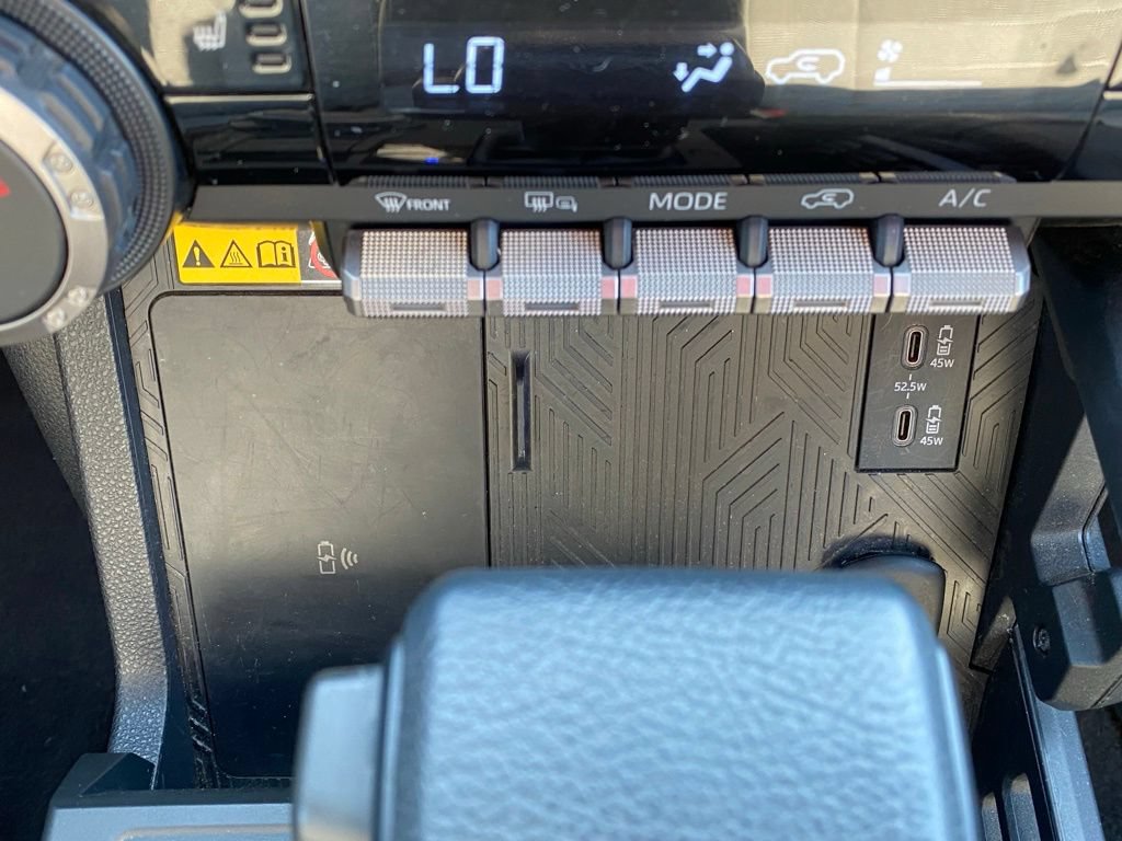 Used 2025 Toyota 4Runner TRD Sport AWD/4WD image 17