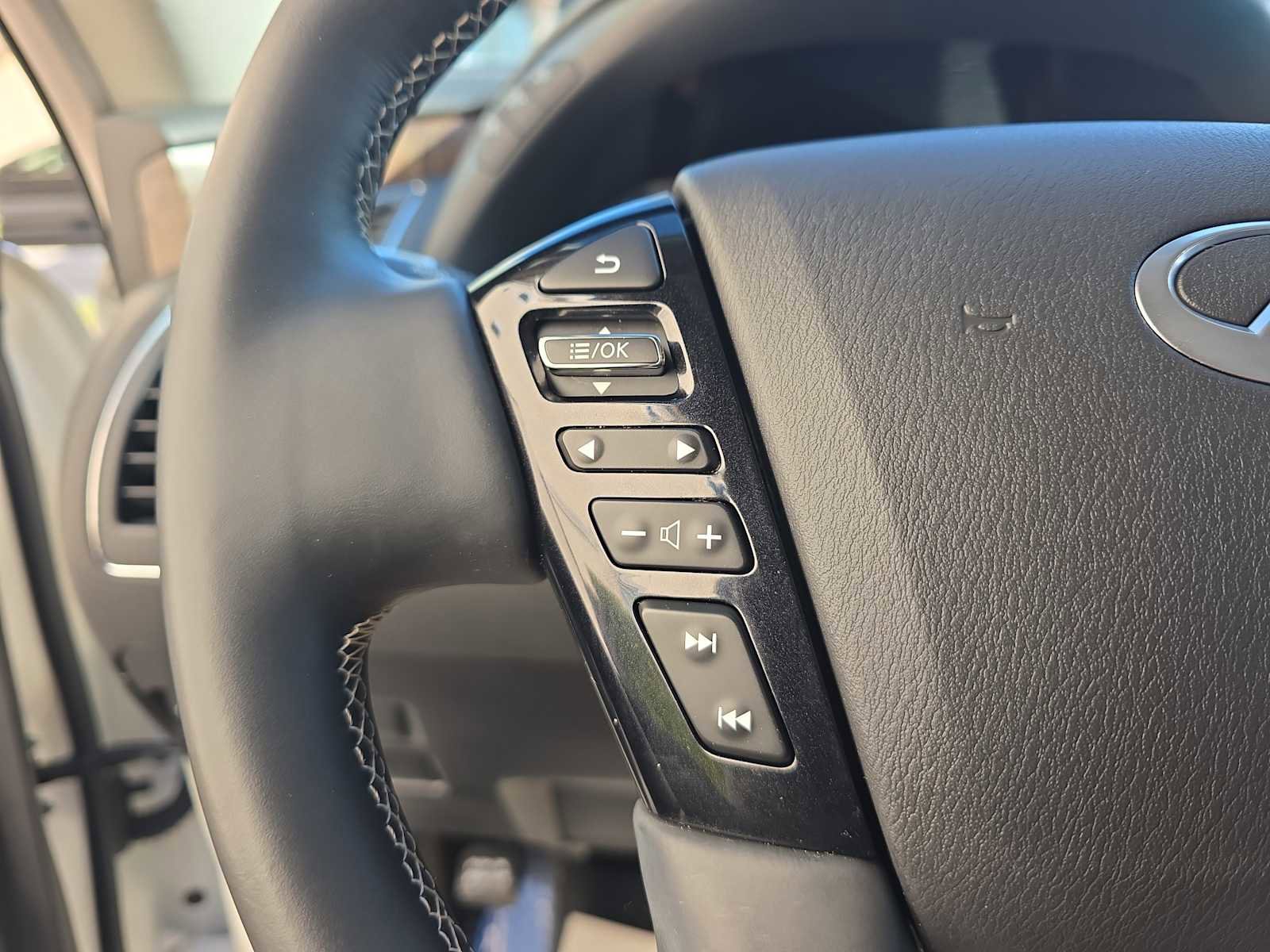 Certified 2024 INFINITI QX80 Premium Select w/ Cargo Package image 25