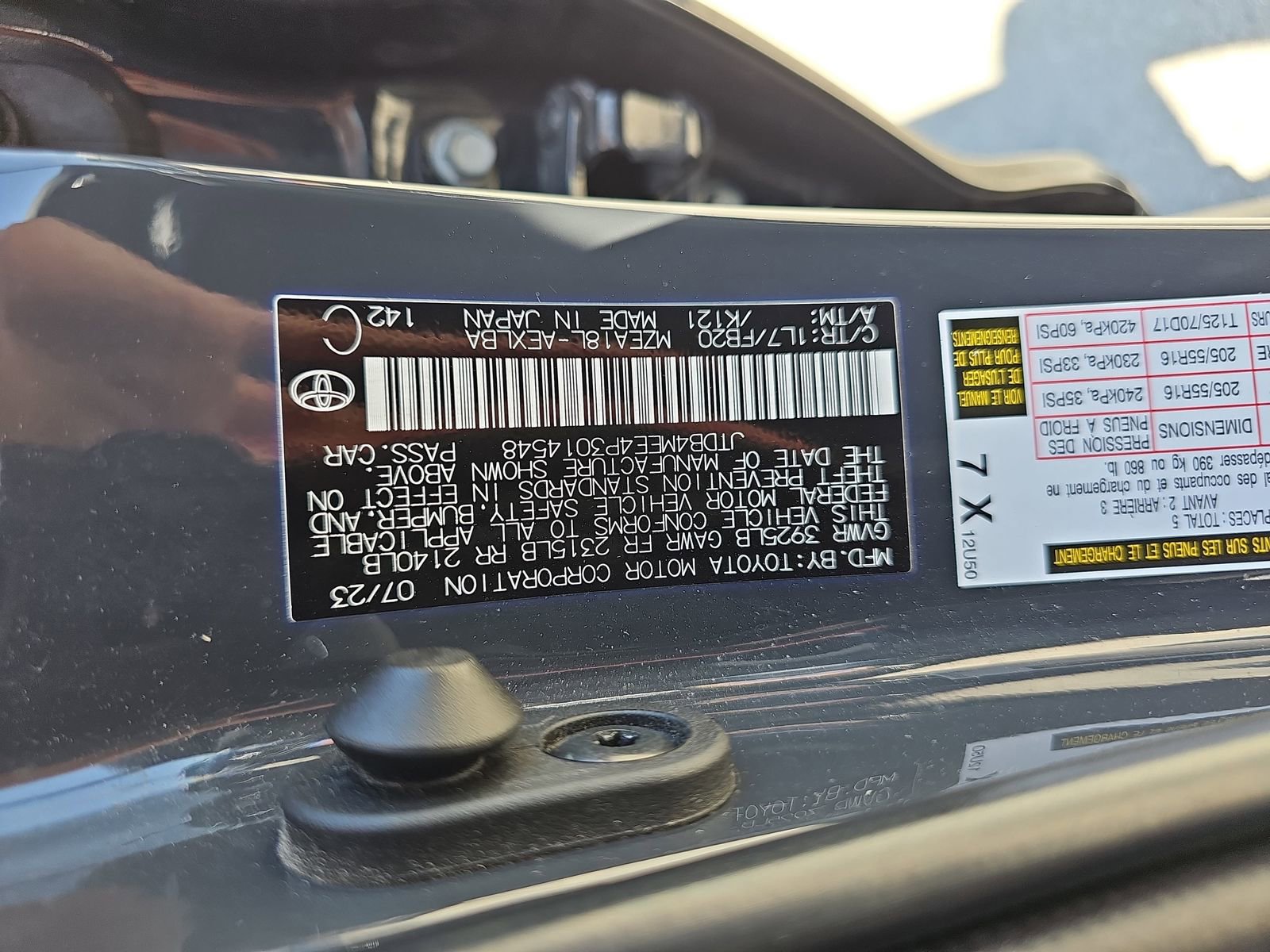 Used 2023 Toyota Corolla LE w/ Carpet Mat Package (TMS) FWD image 8