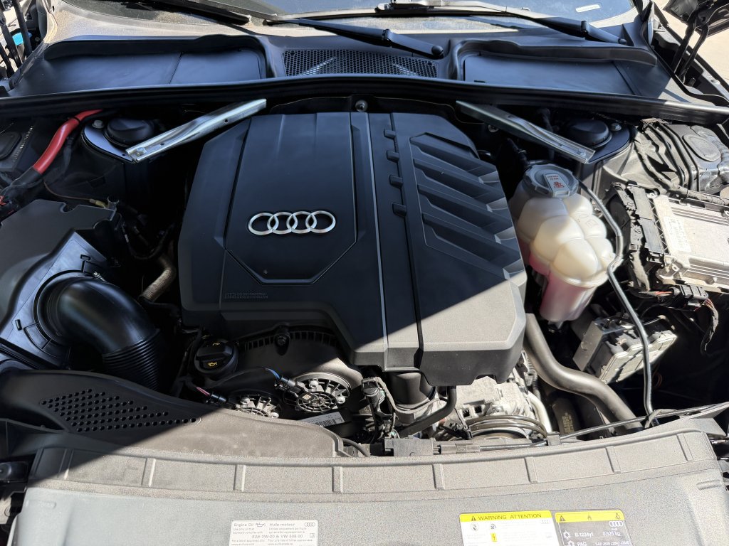 Used 2022 Audi A4 2.0T Premium w/ Convenience Package AWD/4WD image 40