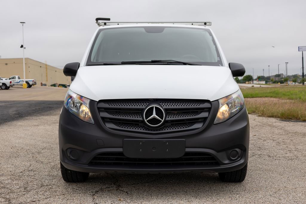 Used 2018 Mercedes-Benz Metris image 2