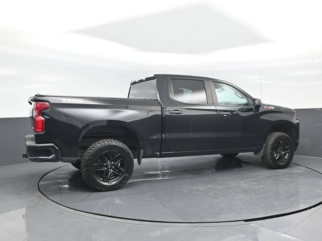 Used 2019 Chevrolet Silverado 1500 Custom Trail Boss w/ Custom Convenience Package AWD/4WD image 3