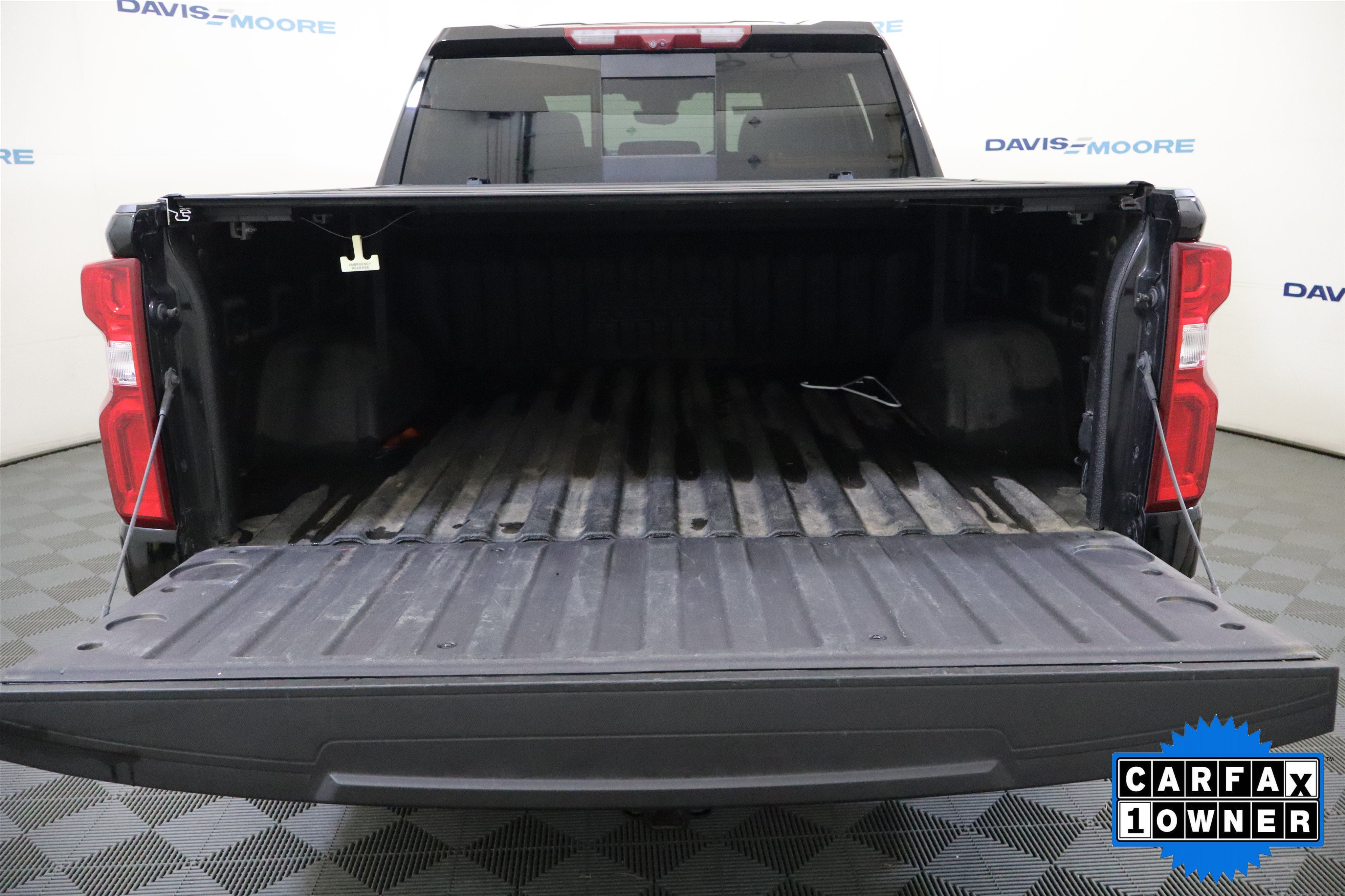Used 2024 Chevrolet Silverado 1500 High Country w/ Midnight Edition AWD/4WD image 9