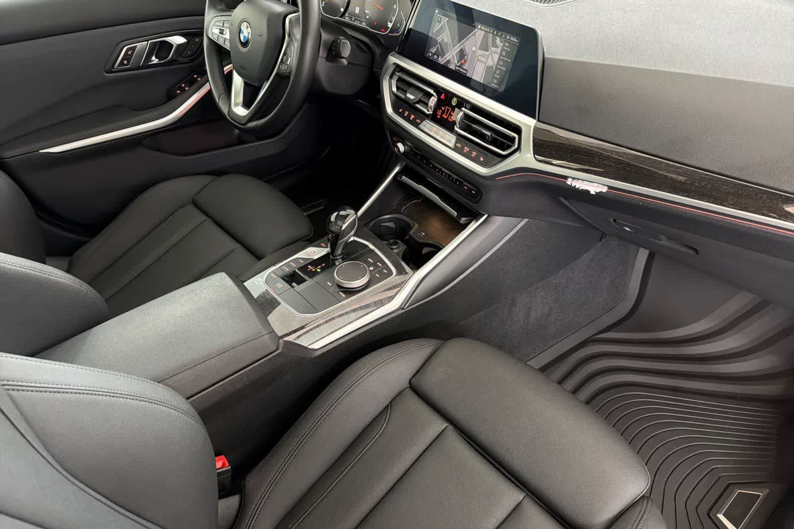 Used 2021 BMW 330i Sedan w/ Convenience Package RWD image 15