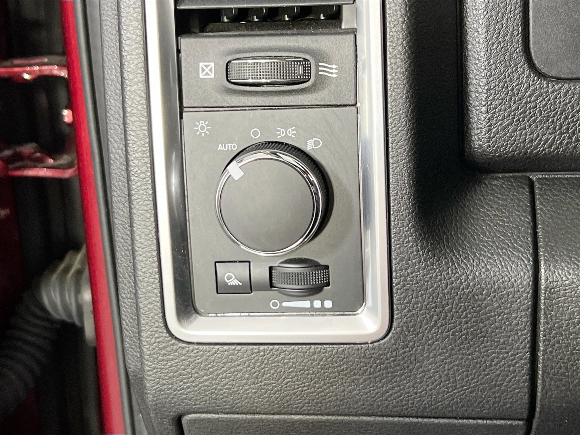 Used 2022 RAM 1500 Classic Warlock image 10