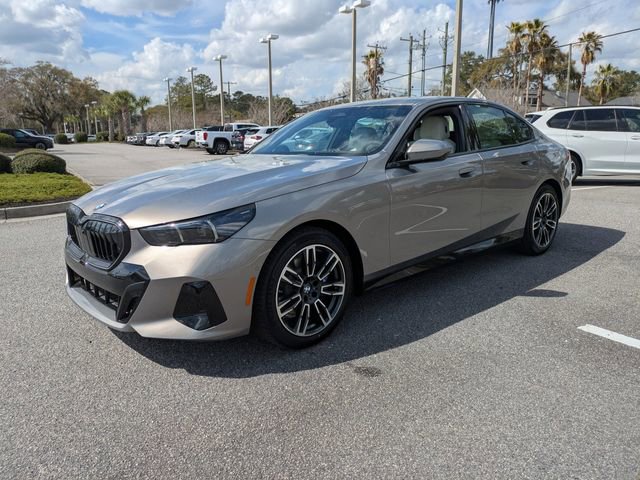 New 2026 BMW 530i xDrive w/ M Sport Package AWD/4WD image 8