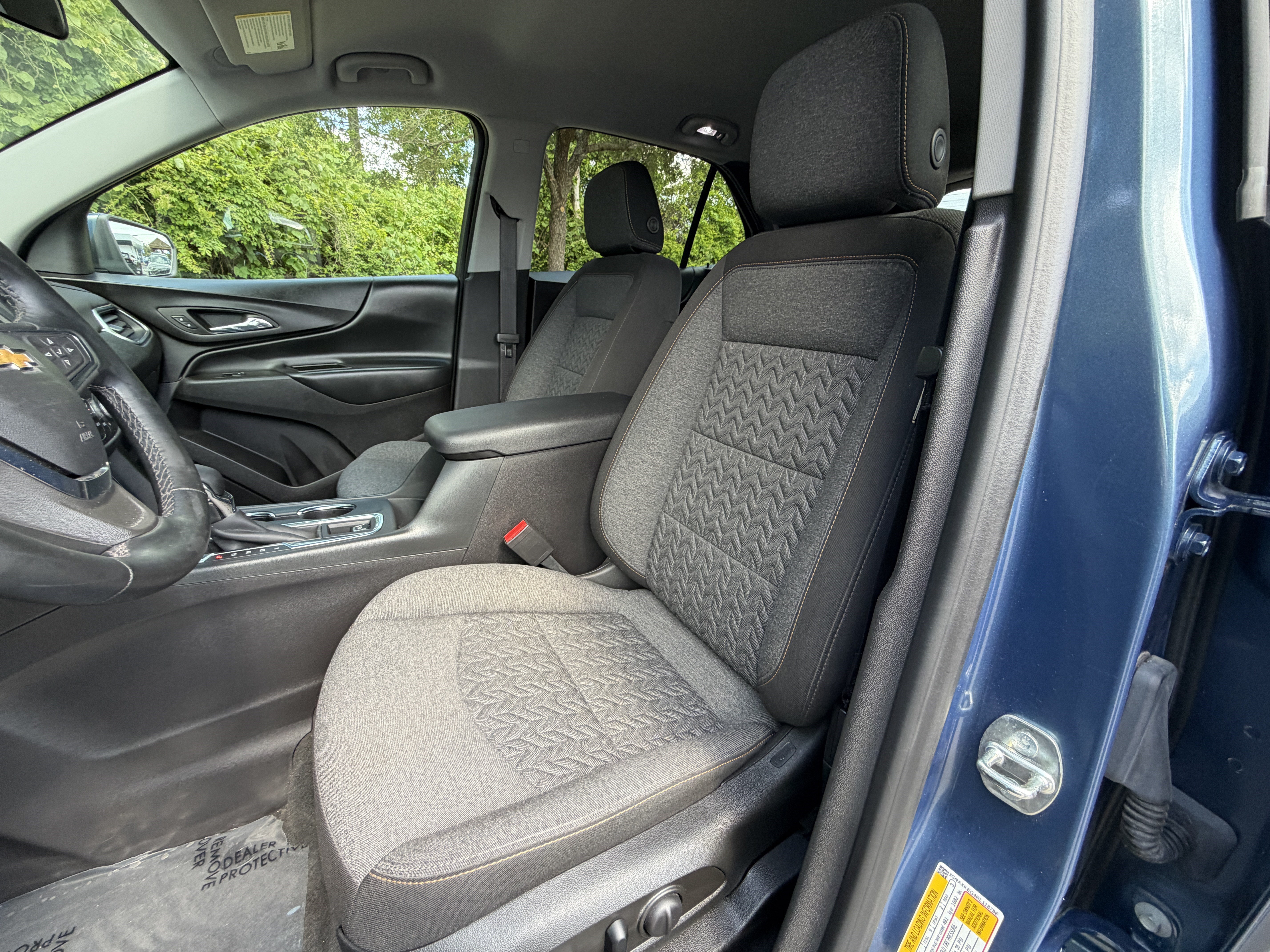 Used 2024 Chevrolet Equinox LT FWD image 17