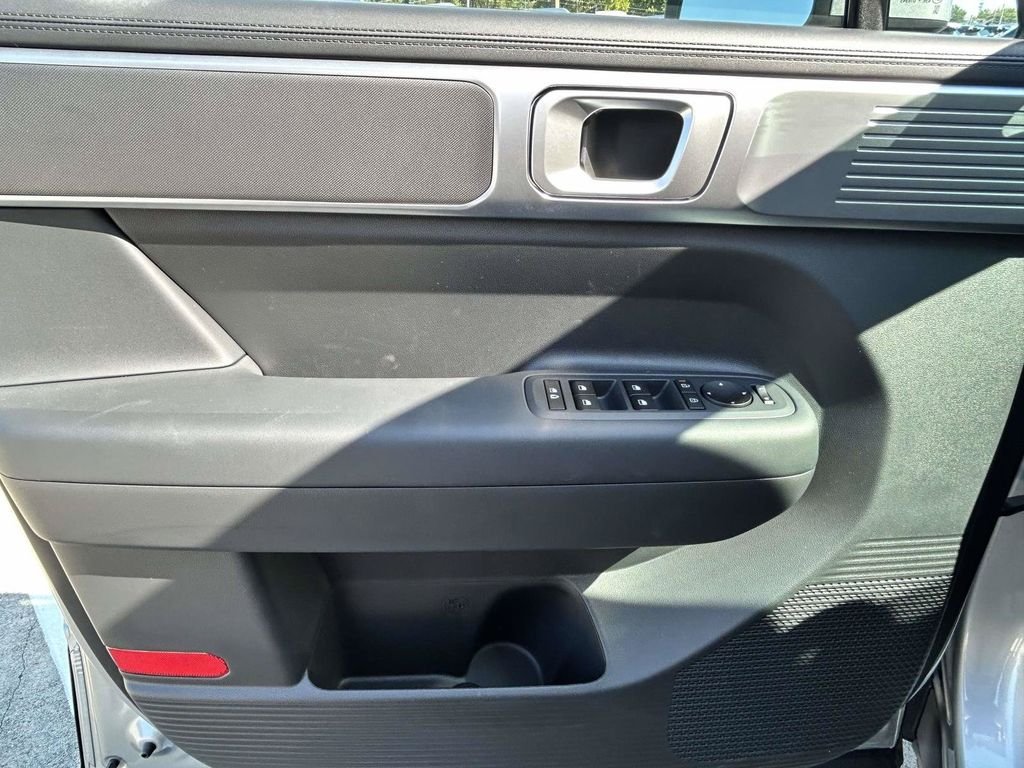 New 2027 Hyundai Santa Fe SE FWD image 15